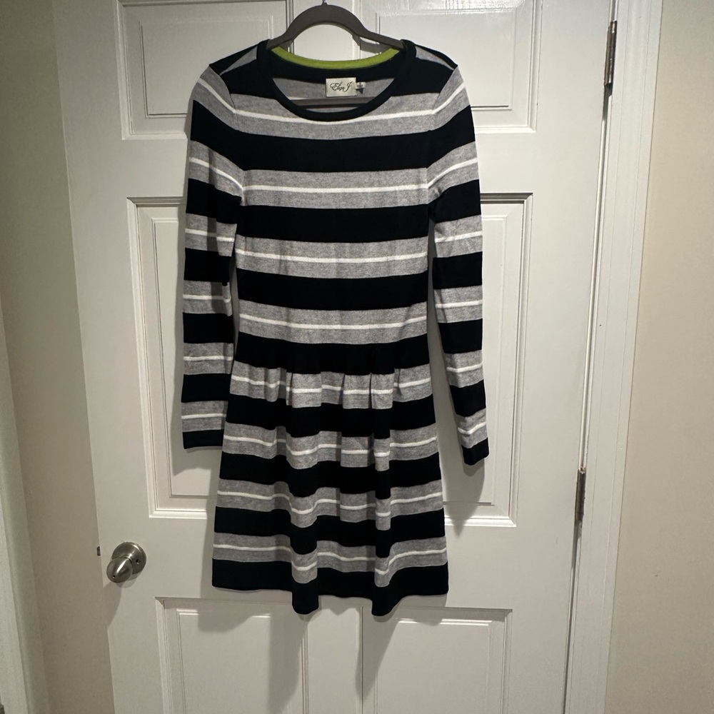 Eliza J Striped Long Sleeve Dress in Black and Gray